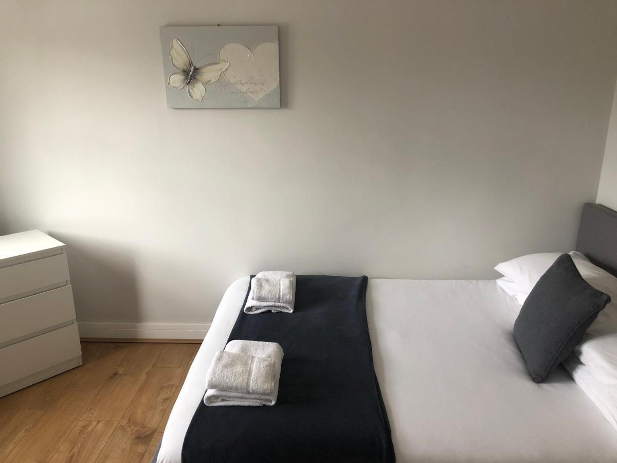 2 Bedroom Large First Floor Apartment With Free Parking Loughborough Exteriör bild